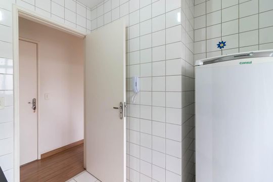 Cozinha de apartamento à venda com 2 quartos, 50m² em Vila Roque, São Paulo