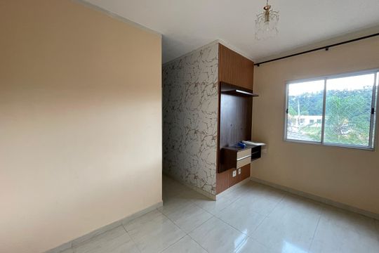 Sala de apartamento para alugar com 2 quartos, 47m² em Petrópolis, Cotia