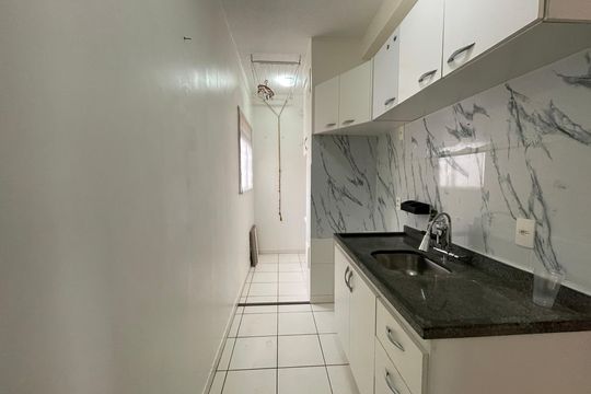 Cozinha  de apartamento para alugar com 2 quartos, 47m² em Petrópolis, Cotia