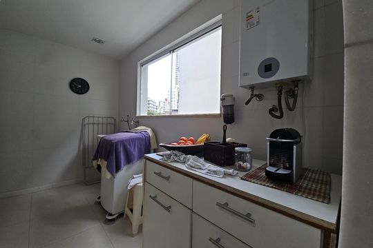Área de Serviço de apartamento para alugar com 2 quartos, 139m² em Graça, Salvador