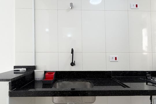 Cozinha de kitnet/studio para alugar com 1 quarto, 25m² em José Menino, Santos