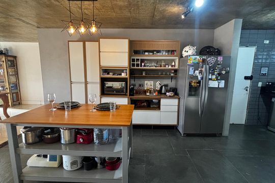 Cozinha de apartamento à venda com 4 quartos, 193m² em Vila Assunção, Santo André