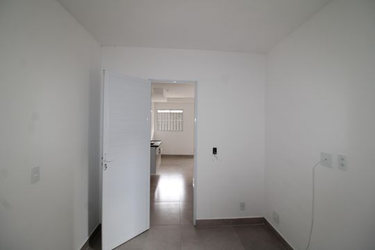 Quarto de apartamento para alugar com 1 quarto, 27m² em Vila Diva, São Paulo