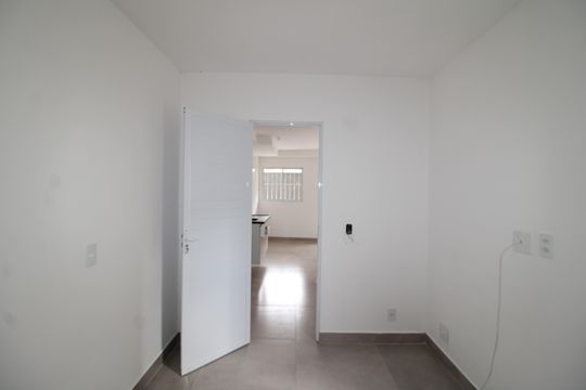 Quarto de apartamento para alugar com 1 quarto, 27m² em Vila Diva, São Paulo
