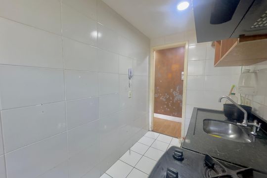 Cozinha de apartamento para alugar com 2 quartos, 47m² em Jardim Silvestre, Guarulhos