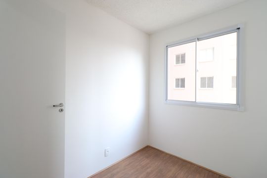 Quarto 1 de apartamento para alugar com 2 quartos, 24m² em Parque Industrial Tomas Edson, São Paulo