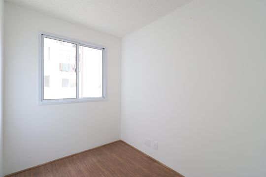 Quarto 1 de apartamento para alugar com 2 quartos, 24m² em Parque Industrial Tomas Edson, São Paulo