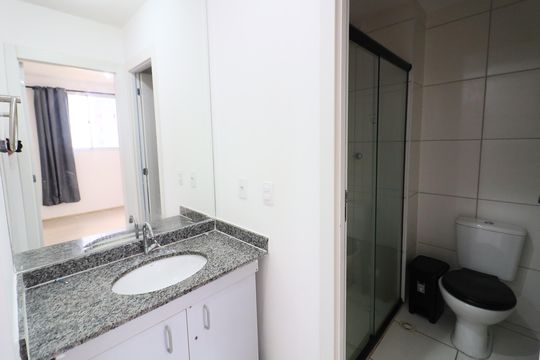 Banheiro de apartamento para alugar com 2 quartos, 37m² em Jaguaré, São Paulo