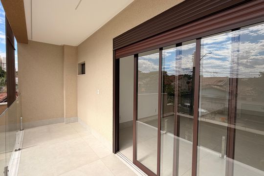 Vista da Sacada de casa à venda com 3 quartos, 190m² em Jardim América, Goiânia