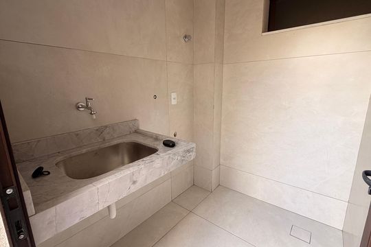 Área de Serviço de casa à venda com 3 quartos, 190m² em Jardim América, Goiânia