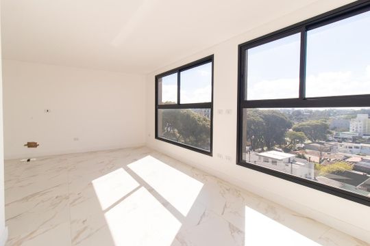 Studio de kitnet/studio à venda com 1 quarto, 28m² em Guabirotuba, Curitiba