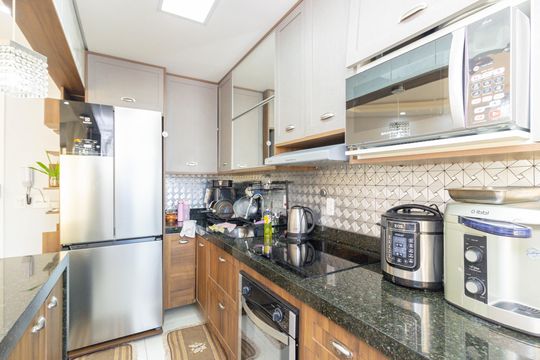 Cozinha de apartamento para alugar com 2 quartos, 72m² em Jardim Maristela, São Paulo