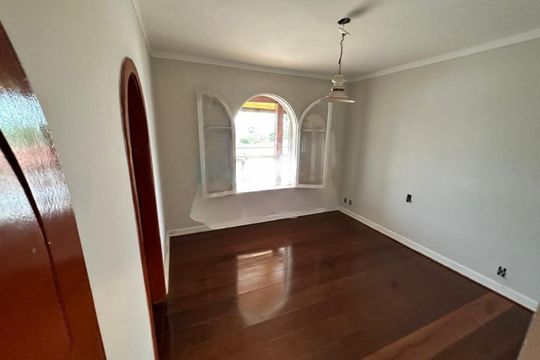 Casa para alugar com 15 quartos, 1000m² em Chácara Primavera, Campinas