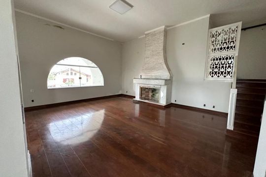 Casa para alugar com 15 quartos, 1000m² em Chácara Primavera, Campinas