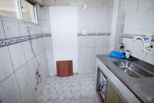 Cozinha e Área de serviço de apartamento para alugar com 2 quartos, 46m² em Irajá, Rio de Janeiro