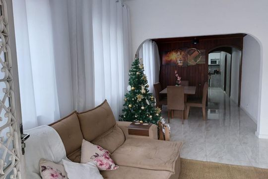 Casa à venda com 4 quartos, 260m² em Tanque, Rio de Janeiro