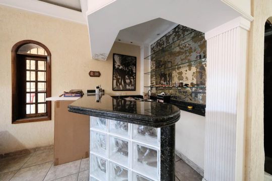 Sala de casa para alugar com 4 quartos, 260m² em Vila Ré, São Paulo