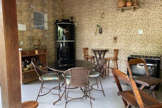 Cozinha de casa de condomínio para alugar com 2 quartos, 110m² em Caxito, Maricá