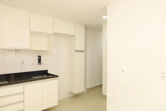 Apartamento à venda com 2 quartos, 48m² em Conjunto Residencial José Bonifácio, São Paulo