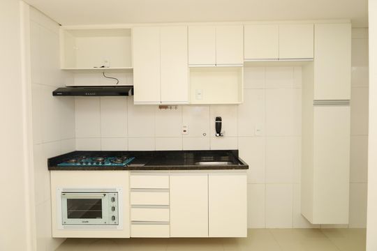 Cozinha de apartamento à venda com 2 quartos, 48m² em Conjunto Residencial José Bonifácio, São Paulo