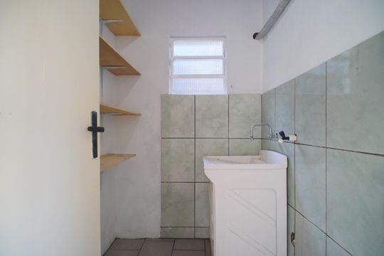 Despensa de casa para alugar com 2 quartos, 120m² em Santos Dumont, São Leopoldo