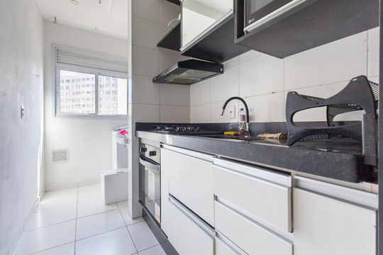 Cozinha de apartamento para alugar com 1 quarto, 41m² em Liberdade, São Paulo