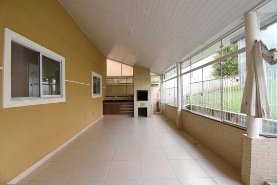 Varanda com Churrasqueira de casa à venda com 2 quartos, 70m² em Santa Cândida, Curitiba