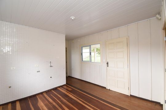 Casa à venda com 2 quartos, 70m² em Santa Cândida, Curitiba