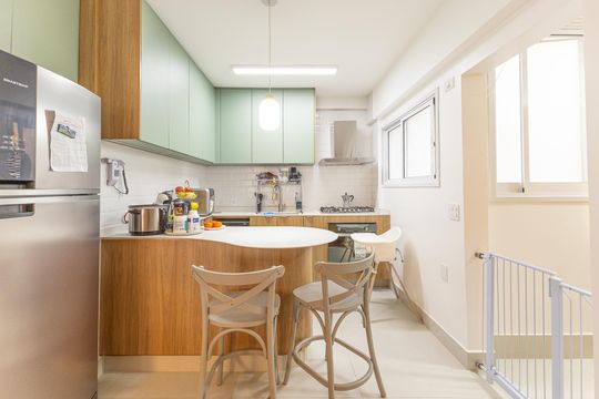Cozinha de apartamento à venda com 2 quartos, 91m² em Vila Nova Conceição, São Paulo