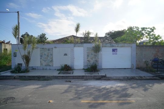 Fachada de casa para alugar com 3 quartos, 480m² em Itaipuaçu, Maricá
