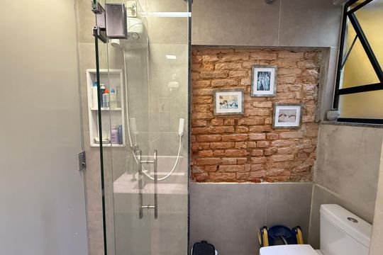 Banheiro social de casa à venda com 2 quartos, 300m² em Santa Tereza, Belo Horizonte