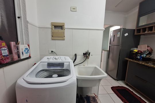 Lavanderia de apartamento à venda com 2 quartos, 53m² em Parque Sao Vicente, Santo André