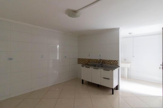 Cozinha de casa para alugar com 3 quartos, 90m² em Vila Galvão, Guarulhos