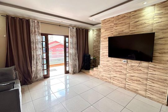 Casa para alugar com 3 quartos, 200m² em Cidade Soberana, Guarulhos