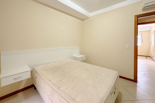 Quarto 1 de apartamento para alugar com 3 quartos, 120m² em Ingleses Norte, Florianópolis