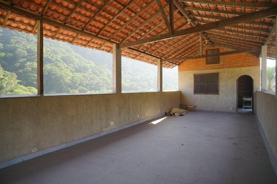 Terraço de casa à venda com 4 quartos, 450m² em Engenho do Mato, Niterói
