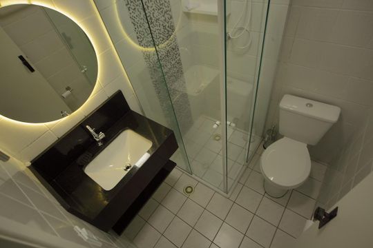 Banheiro da Suíte  de apartamento para alugar com 2 quartos, 64m² em Baeta Neves, São Bernardo do Campo