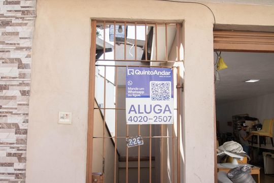 Fachada de casa para alugar com 1 quarto, 40m² em Jardim Peri, São Paulo