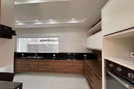 Cozinha de casa de condomínio à venda com 4 quartos, 364m² em Barra da Tijuca, Rio de Janeiro