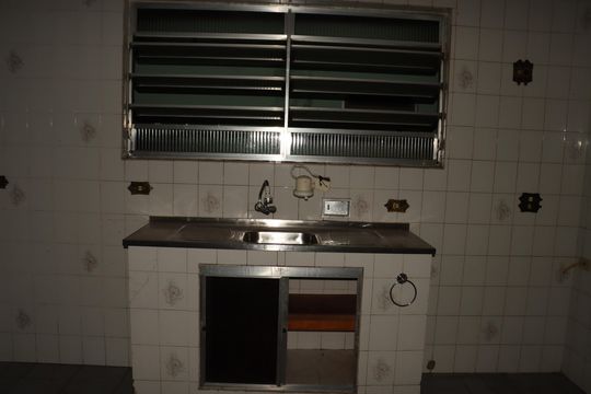Cozinha de casa à venda com 2 quartos, 125m² em Vila Paulo Silas, São Paulo