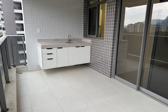 Varanda de apartamento para alugar com 2 quartos, 85m² em Barra Olímpica, Rio de Janeiro