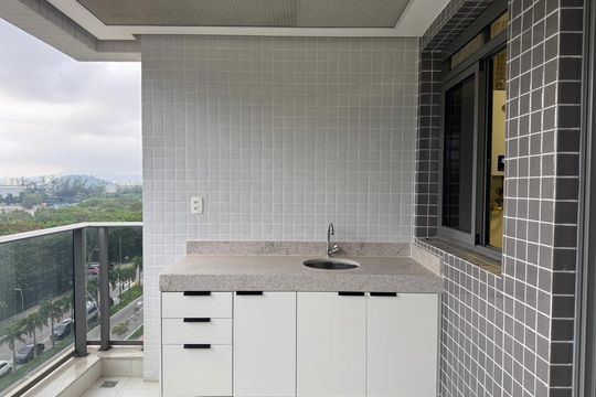 Varanda de apartamento para alugar com 2 quartos, 85m² em Barra Olímpica, Rio de Janeiro