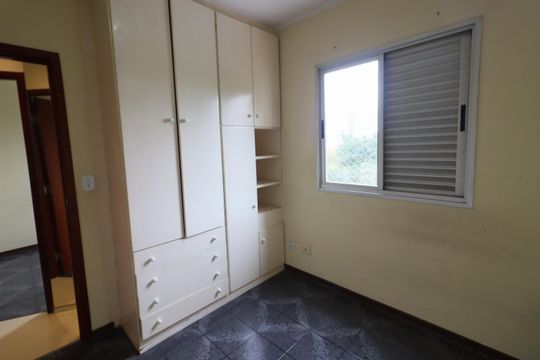 Quarto 2 de apartamento para alugar com 3 quartos, 70m² em Vila Osasco, Osasco
