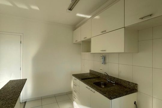 Cozinha de apartamento à venda com 3 quartos, 73m² em Tamboré, Barueri