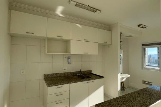 Cozinha de apartamento à venda com 3 quartos, 73m² em Tamboré, Barueri