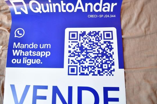 Placa de apartamento à venda com 2 quartos, 80m² em Centro, Campinas