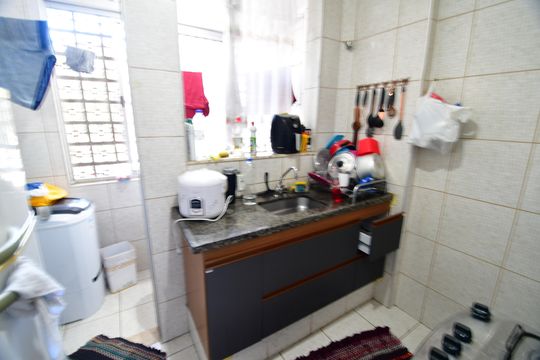 Cozinha de apartamento à venda com 2 quartos, 80m² em Centro, Campinas