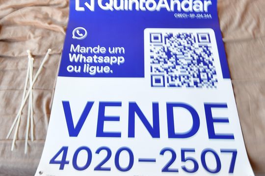 Placa de apartamento à venda com 2 quartos, 80m² em Centro, Campinas