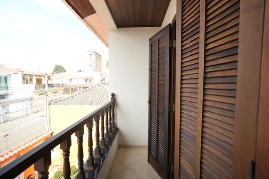 Sacada de casa para alugar com 3 quartos, 242m² em Parque das Nações, Santo André