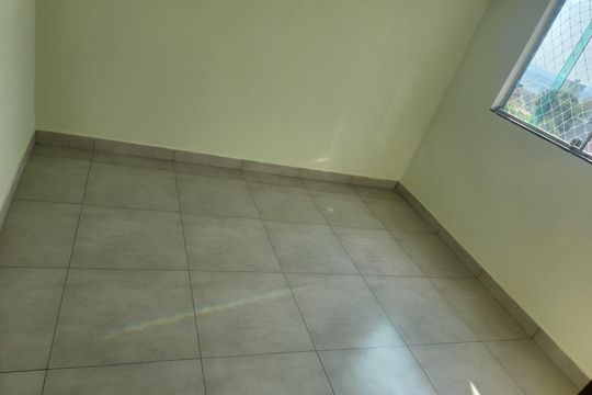 Quarto 2 de casa para alugar com 2 quartos, 74m² em Ouro Preto, Belo Horizonte